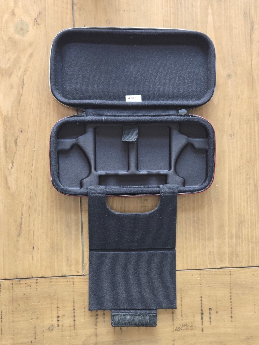 Nintendo Gray and Red Hard Shell Carrying Case - Picture 4 of 5